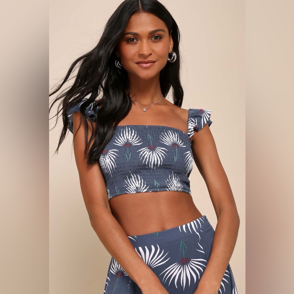 Lulu's Navy Floral Smocked Crop Top